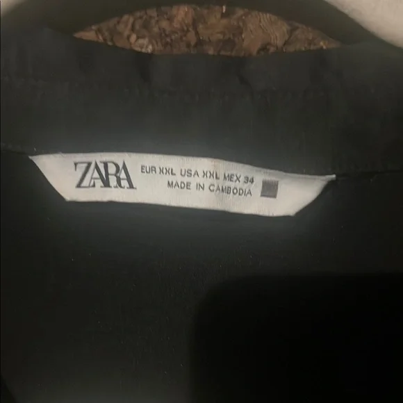 Zara Black Button Down Shirt with Long Sleeves - Picture 2 of 7